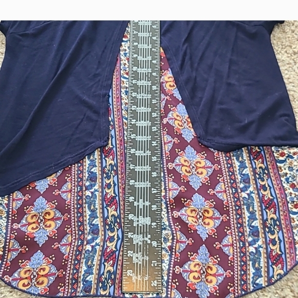 Hi/Lo Mixed Material Blouse - Picture 5 of 6